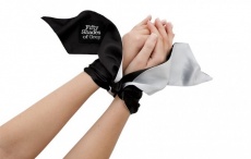 Fifty Shades - Soft Limits Deluxe Wrist Tie photo