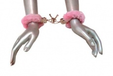 Frisky - Fur Lined Handcuffs - Pink photo