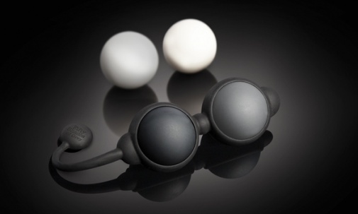 Fifty Shades of Grey - Beyond Aroused Kegel Balls Set - Grey/Black photo